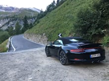 The rental, fully dressed, on the way up on the 48 hairpins in the famous Stelvio pass. 1900hrs in the evening gave me no traffic over this pass. Sport mode + was enabled!