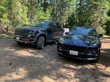 I was in good company at the trailhead.