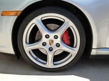 Nice red &quot;S&quot; calipers