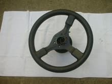 Momo steering wheel Pictures 004