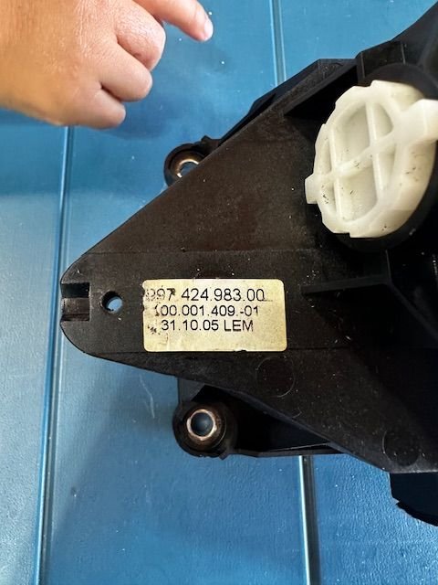 Drivetrain - Porsche OEM 997 SSK Shifter Assembly 997.424.983.00 - Used - All Years  All Models - Anaheim, CA 92804, United States