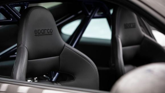 Sparco SPX seats w/ GMG WC roll bar