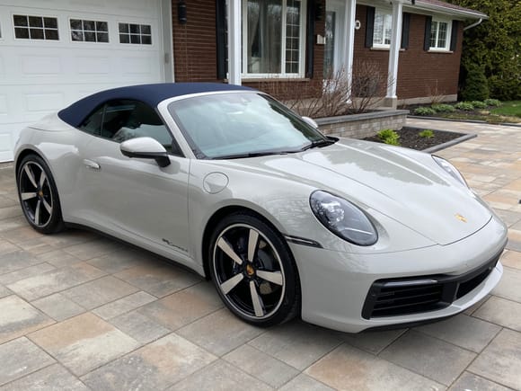 992 C4 Cab in Chalk with Blue Cabriolet top
