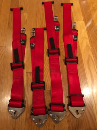 Schroth lap belts with weighty, noisy clip on hardware 