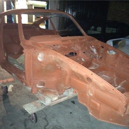 Apparently sprayed with rust......