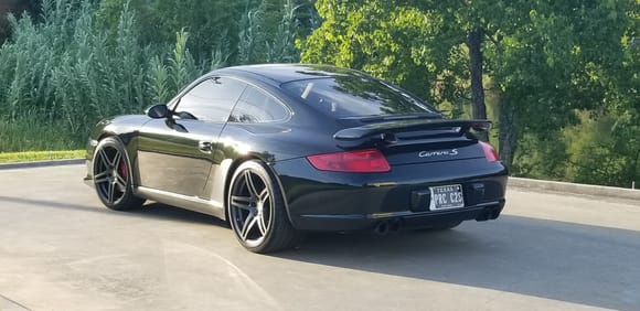 6-2019 After adding GT3TEK front lip and rear spoiler, all red Porsche tail-lights