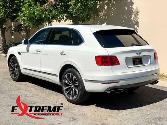 Bentley Bentayga - SPH 75% On All of the windows including the Front Windshield!