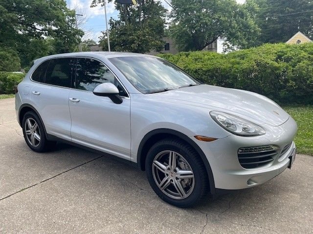 2011 Porsche Cayenne - LOW Mileage 2011 NA V8 Cayenne S, Clean Carfax, No Accident - Used - VIN 11111111111111111 - 75,550 Miles - AWD - Automatic - SUV - Silver - Delafield, WI 53029, United States