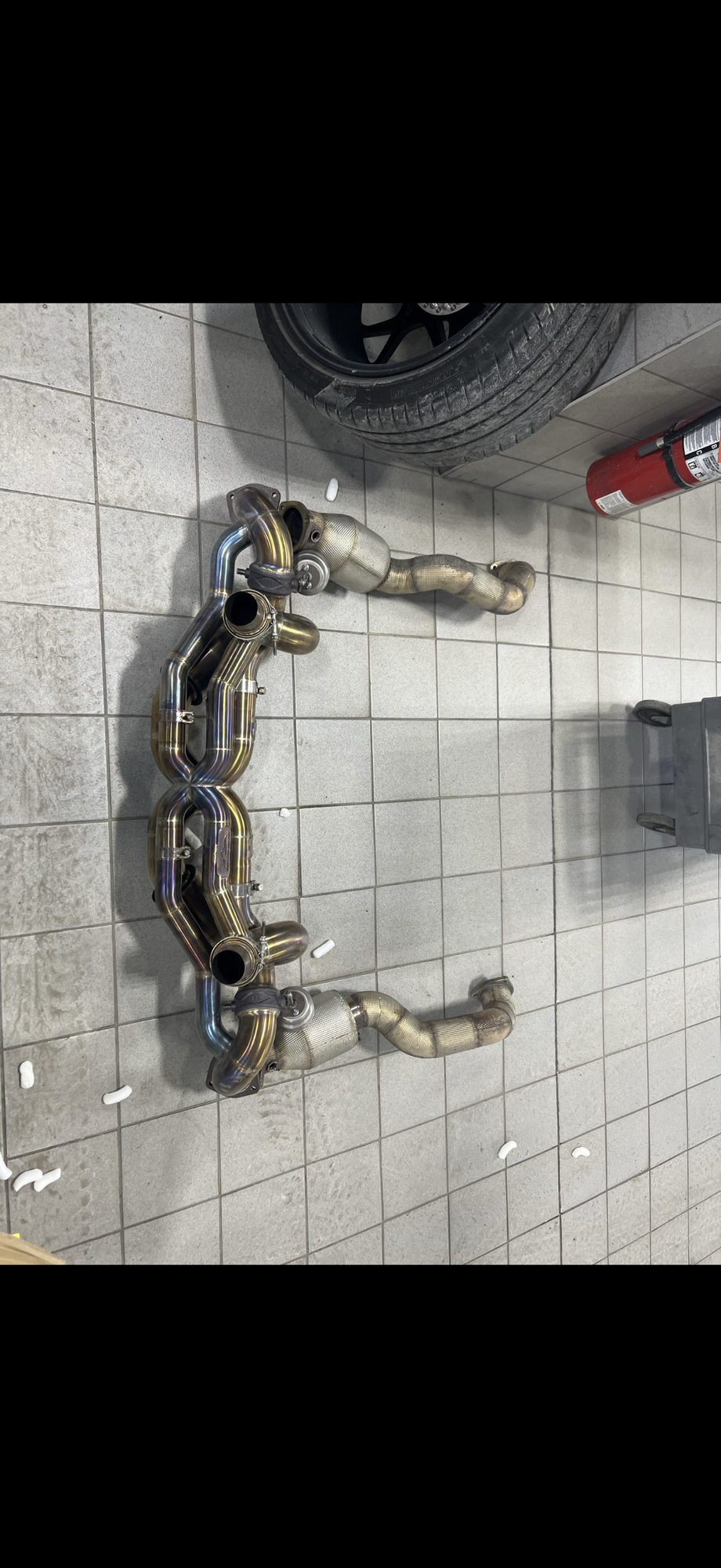 Engine - Exhaust - BCFAB OVER AXLE PiPE - Used - 2023 to 2025 Porsche 718 Spyder - Saint Laurent, QC H4R0B4, Canada