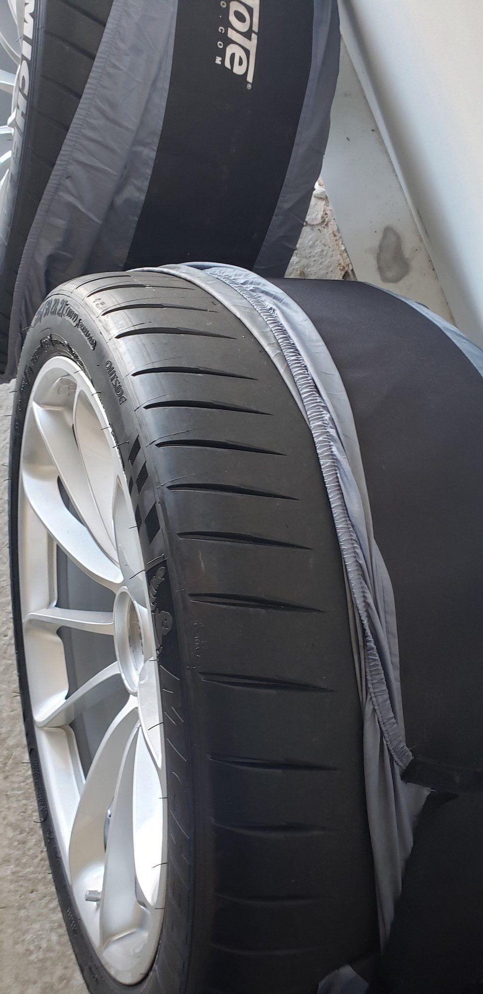 Wheels and Tires/Axles - 2019 991.2 GT3 RS OEM Porsche Wheels & OEM Michelin Pilot Cup 2 Tires SET - Used - 2019 Porsche 911 - New Milford, NJ 07646, United States
