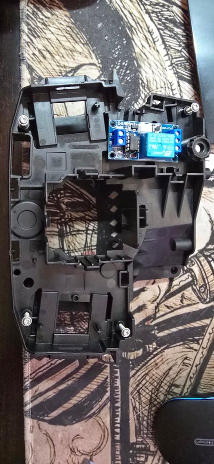 After removing the SCCM. This is a small momentary switch to static switch relay. Because the high beams in the s550 are a momentary switch and the s197 are a toggle switch, we need to convert it. This will fit niceless inside the housing. I may also put the heating module relay inside the housing as well since there is so much room.