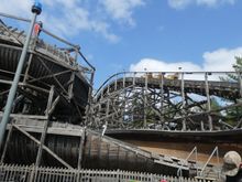 Trackless coaster in parts like a bobsled