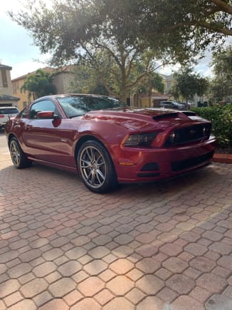 2014 gt premium 14k miles w/brembo and tech pack