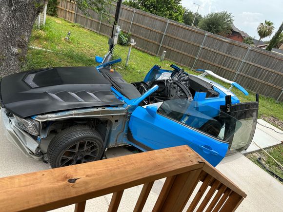 So I took it upon myself to just cut the roof off😳…i purchased the tool to remove the windows and just did it myself 