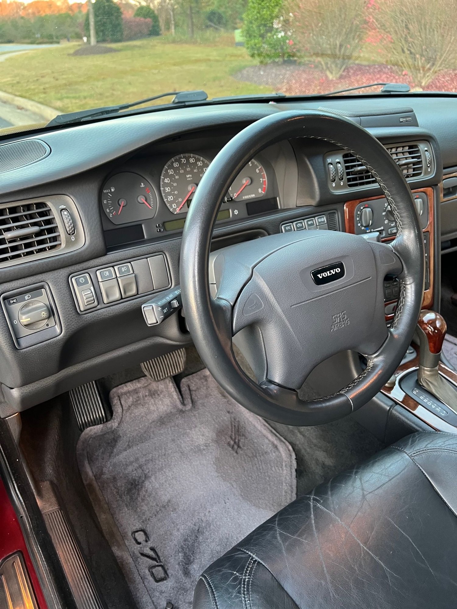 2001 Volvo C70 - 2001 Volvo C70 Coupe HPT, Venetian Red, Charcoal Leather, AT, Unmodified - Used - Ruther Glen, VA 22546, United States