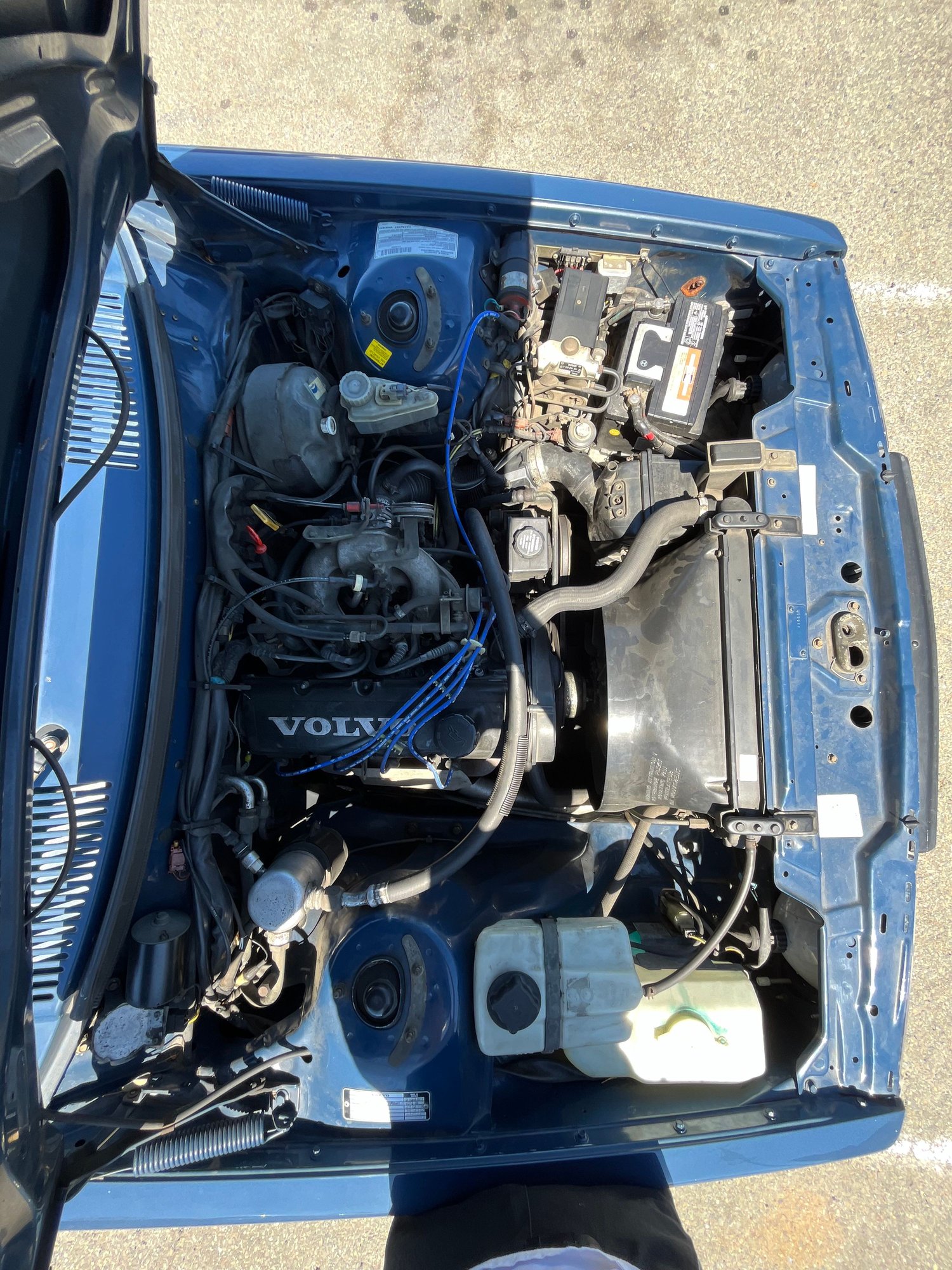 1992 Volvo 240 - 1992 Volvo 240 Sedan Atlantic Blue - Used - VIN YV1AS8813N1477592 - 158,600 Miles - 4 cyl - 2WD - Automatic - Sedan - Blue - Oakland, CA 94608, United States