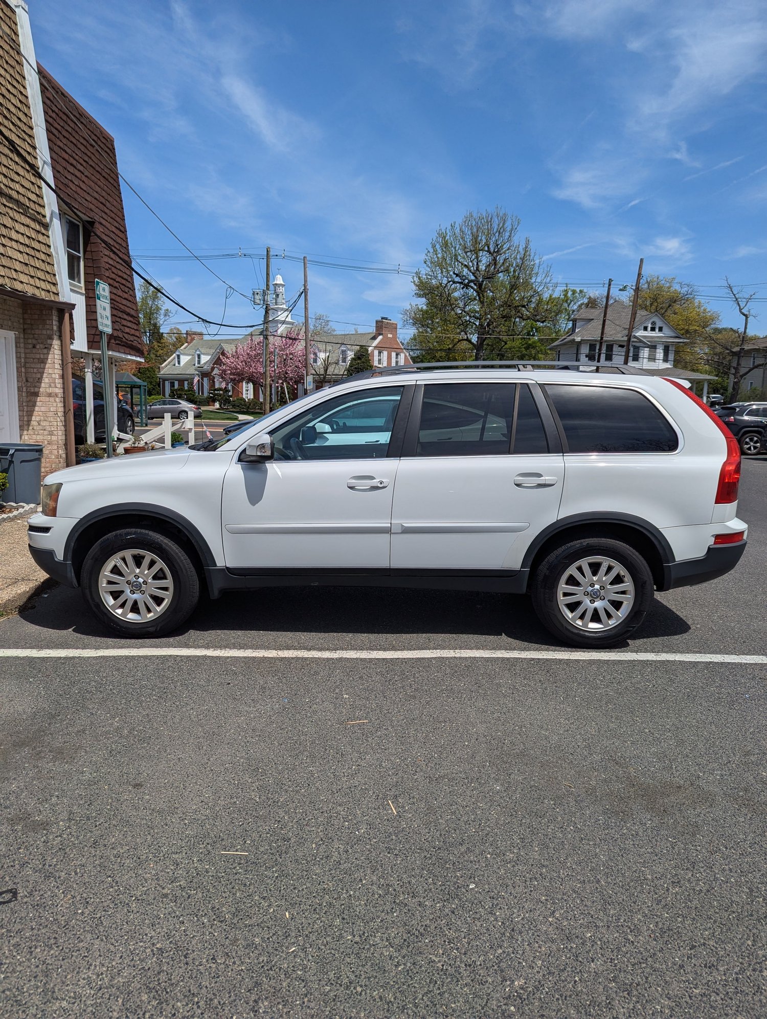 2008 Volvo XC90 - 2008 XC-90 for sale in Southern NJ - Used - VIN YV4CM982081483990 - 193,300 Miles - 6 cyl - AWD - Automatic - SUV - White - Haddon Heights, NJ 08035, United States