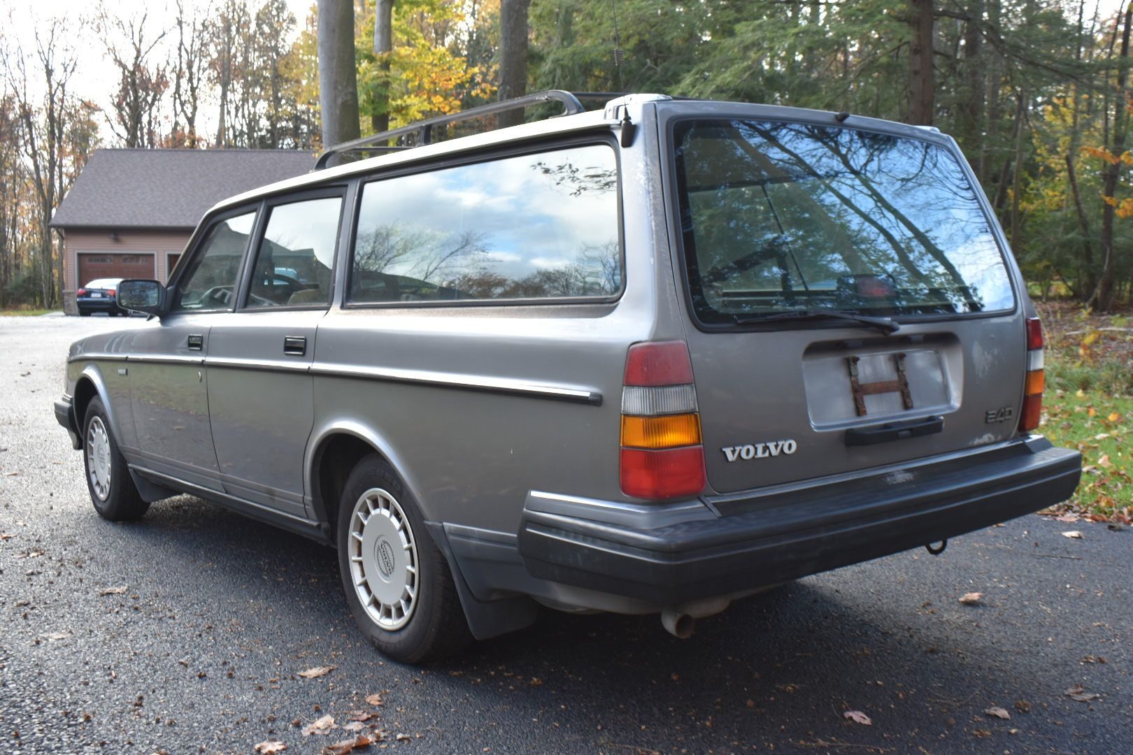 1991 Volvo 240 - 1991 Volvo 240 Wagon, $5k, Ebensburg, PA - Used - VIN YV1AA8859M1894381 - 149,504 Miles - 4 cyl - 2WD - Automatic - Wagon - Gray - Ebensburg, PA 15931, United States