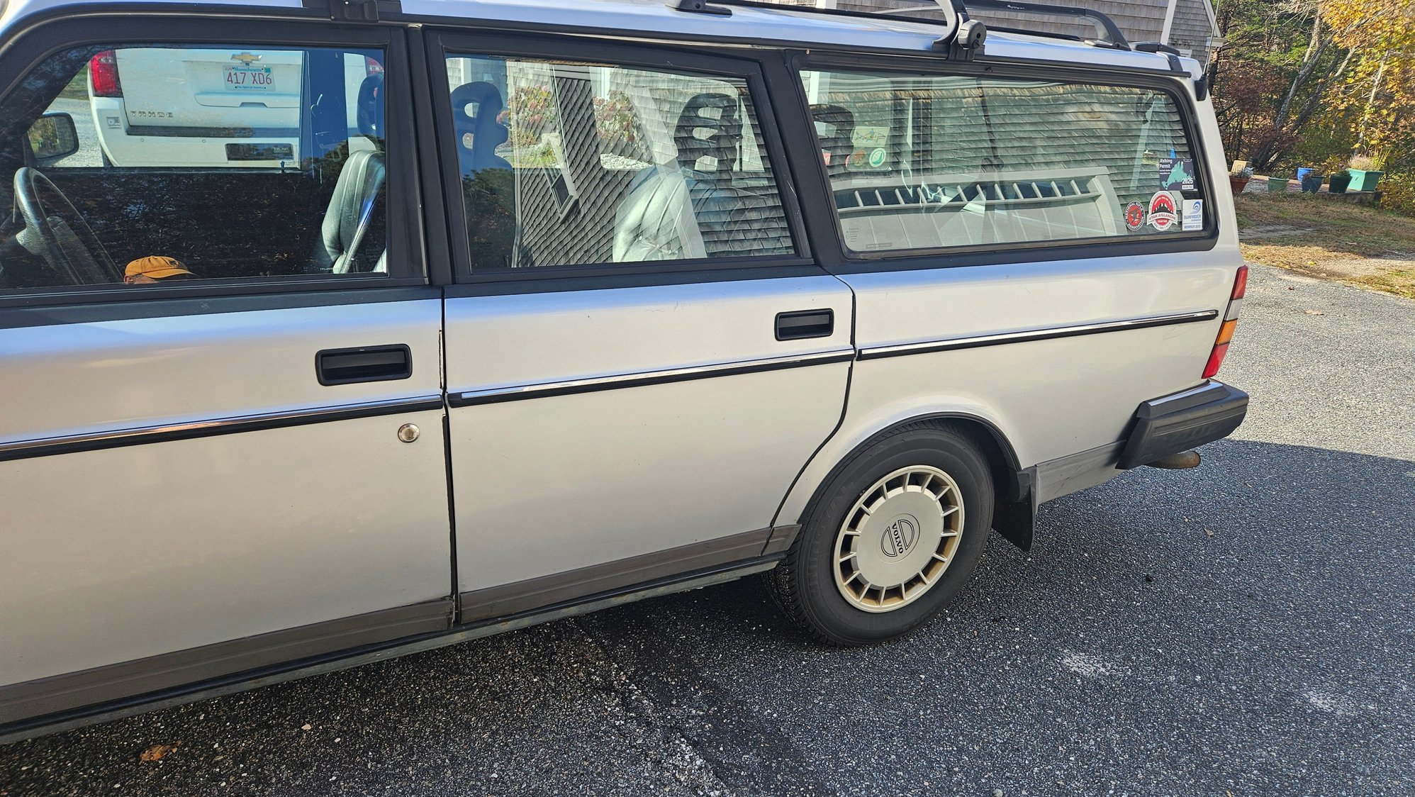 1993 Volvo 240 - 1993 Volvo 240 manual shift wagon,  Silver with black leather,  Excellent condition, - Used - VIN YV1AW8804P1962015 - 200,000 Miles - 4 cyl - 2WD - Manual - Wagon - Silver - Brewster, MA 02631, United States