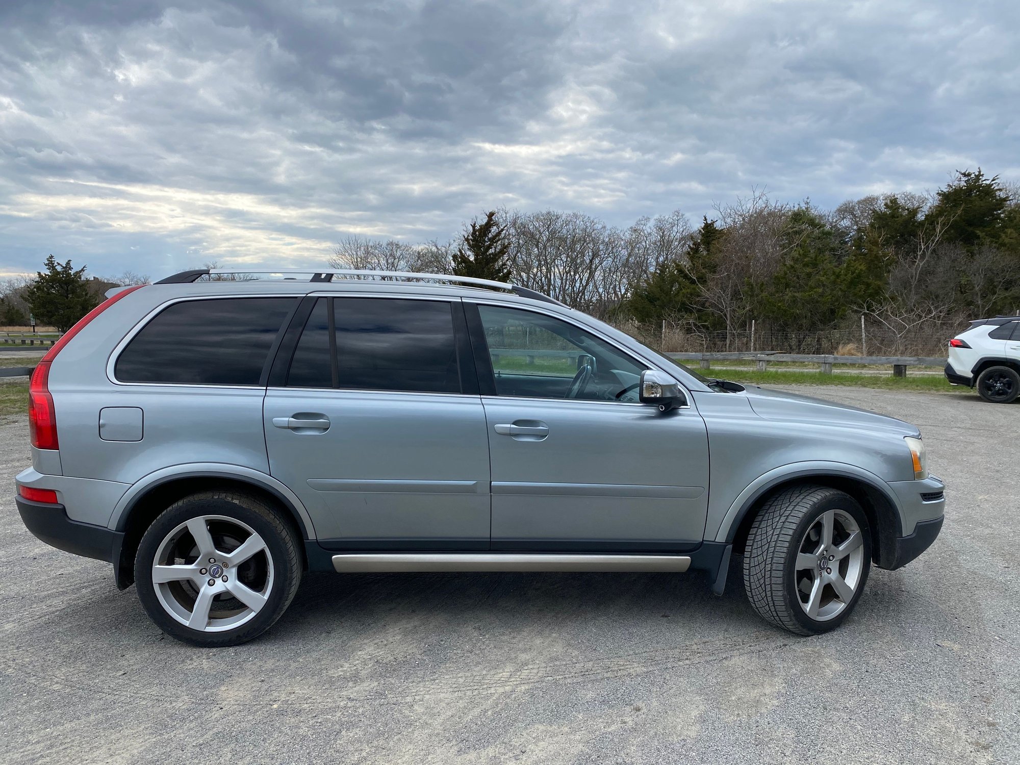 2009 Volvo XC90 - For Sale: 2009 XC90 V8 R-Design - Serviced by the book since new - Clean CarFax - Used - VIN YV4CT852X91503956 - 180,000 Miles - 8 cyl - AWD - Automatic - SUV - Silver - Atlantic Highlands, NJ 07716, United States