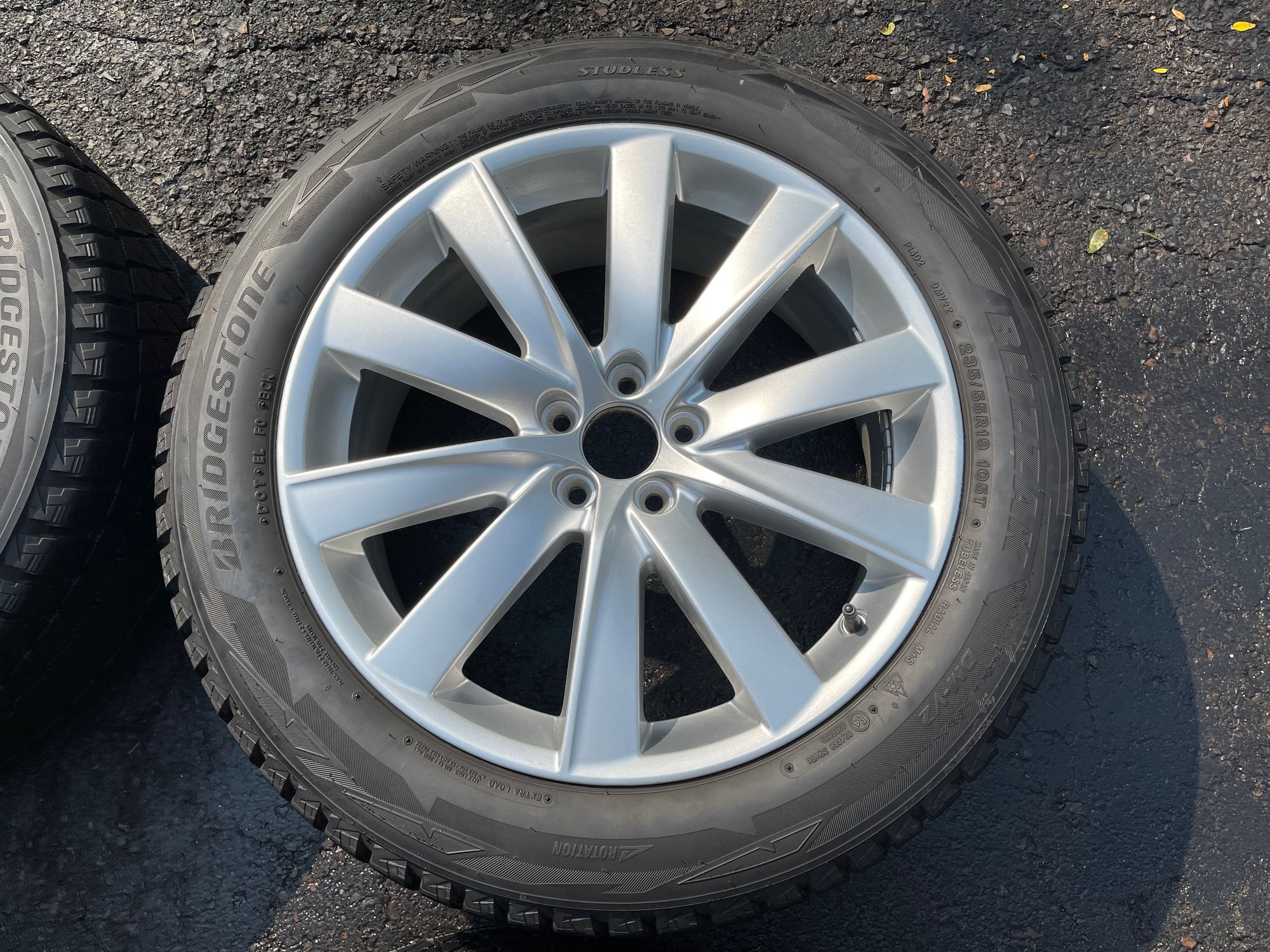 Wheels and Tires/Axles - 19” Winter/Snow Tire and Wheel Set - OEM/Blizzak - Used - 2015 to 2021 Volvo XC90 - Yardley, PA 19067, United States