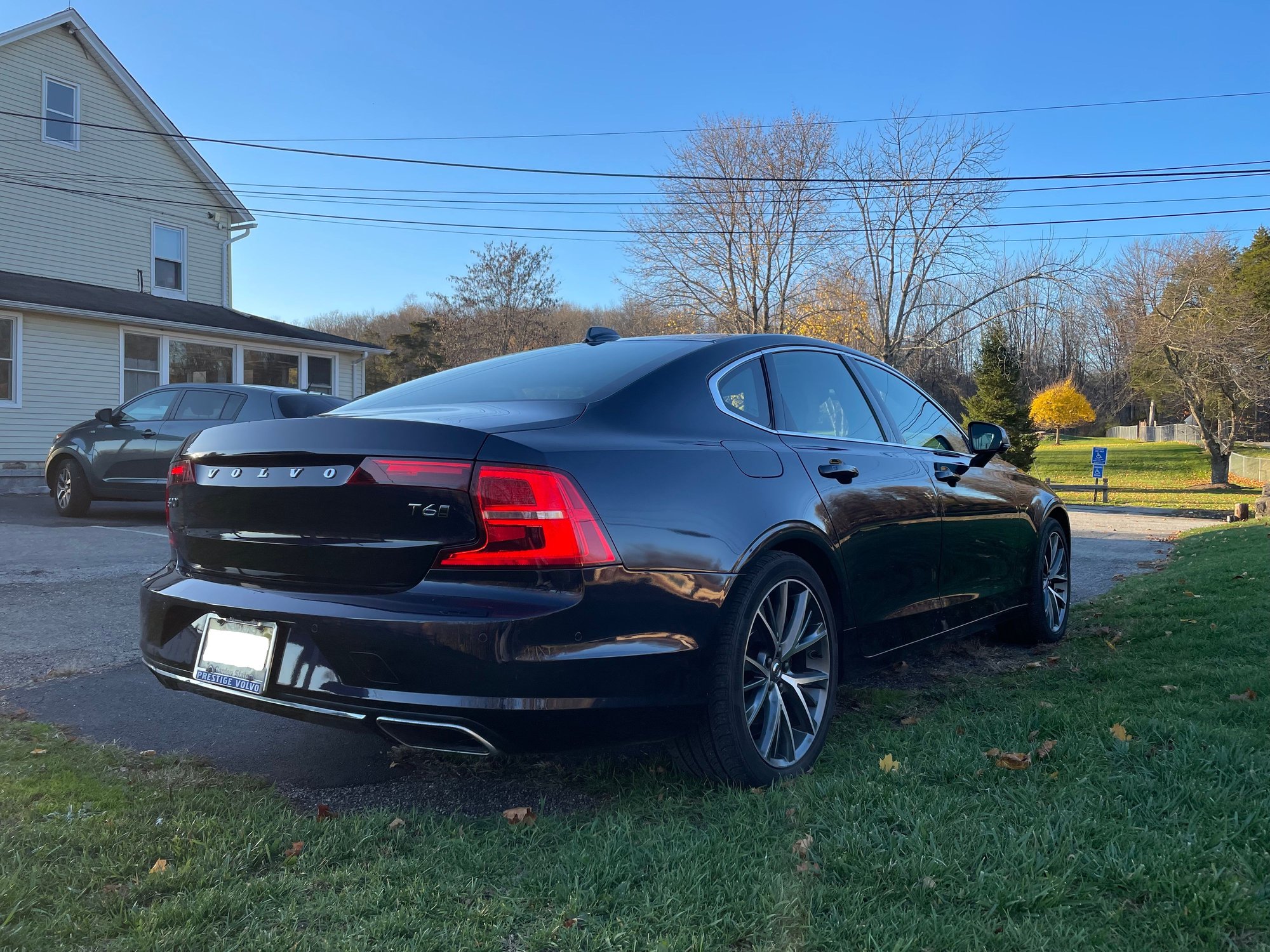 2017 Volvo S90 - 2017 Blue S90 T6 Momentum - Used - VIN YV1A22MKXH1005941 - 120,000 Miles - 4 cyl - AWD - Automatic - Sedan - Blue - Sparta, NJ 07871, United States