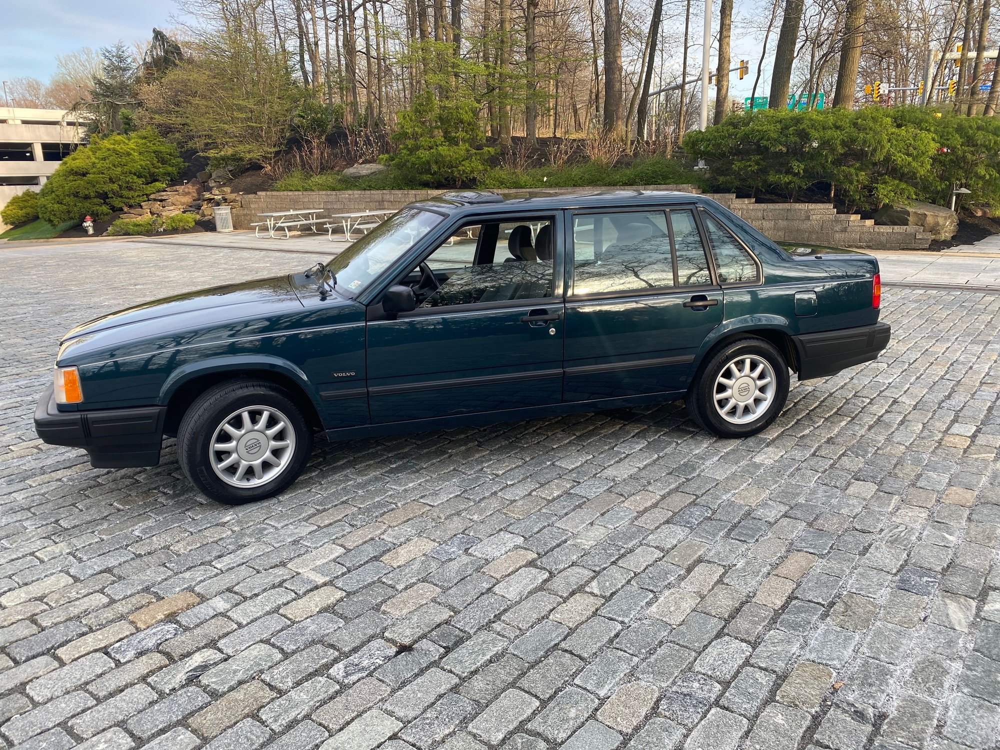 1995 Volvo 940 - 1995 Volvo 940 Turbo - Used - VIN YV1JS861XS1207029 - 204,000 Miles - 4 cyl - 2WD - Automatic - Sedan - Other - Washington, DC 20002, United States