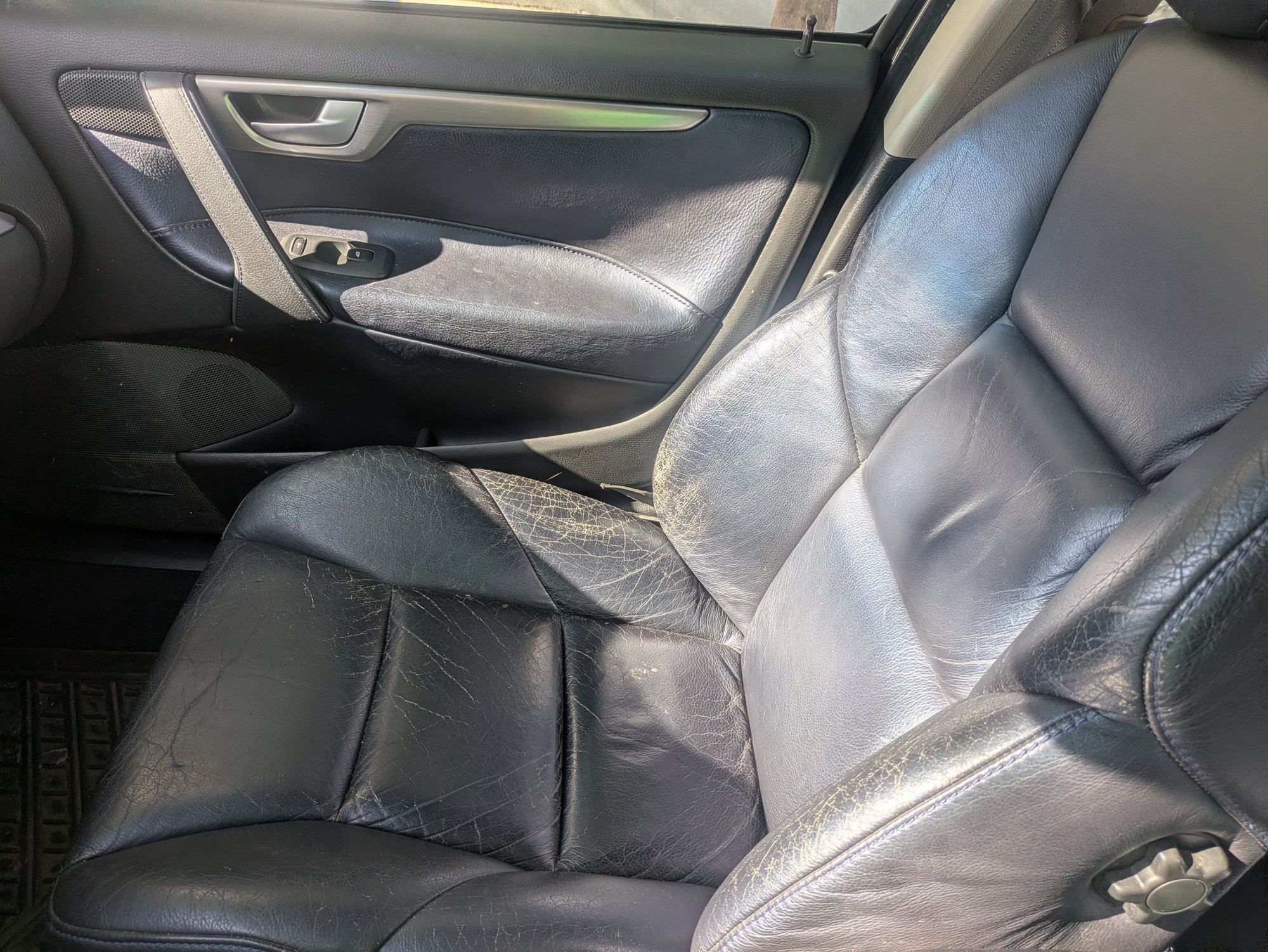 2007 Volvo V70 - 2007 V70 R - Automatic for sale - Used - VIN YV1SJ527972660978 - 5 cyl - AWD - Automatic - Wagon - Black - Philadelphia, PA 19147, United States