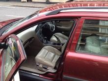 volvo V70 T5 right front side