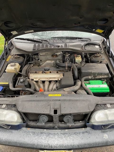 1997 Volvo 850 - If I only had a heart...This Baby needs a new engine to get back on the road. - Used - VIN YV1LS5644V1384004 - 110,000 Miles - 5 cyl - 2WD - Automatic - Sedan - Blue - River Edge, NJ 07661, United States
