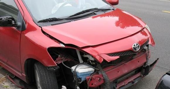 a very sad day for the Yaris :[