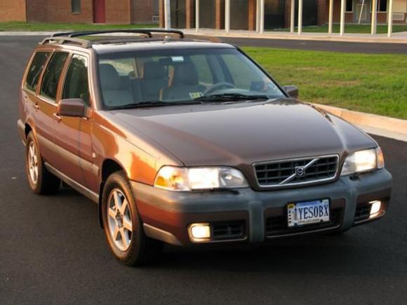 My '99 XC70 Sandstone with 129k