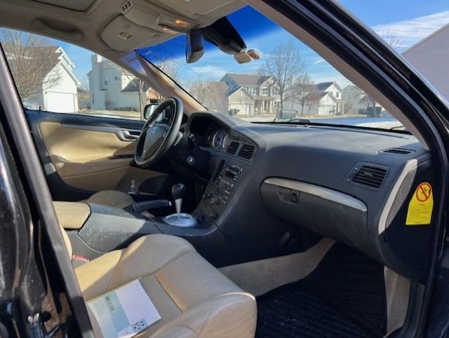 2004 Volvo V70 - 2004 V70R - 6 speed Manual - Gurnee, IL - Used - Lindenhurst, IL 60046, United States