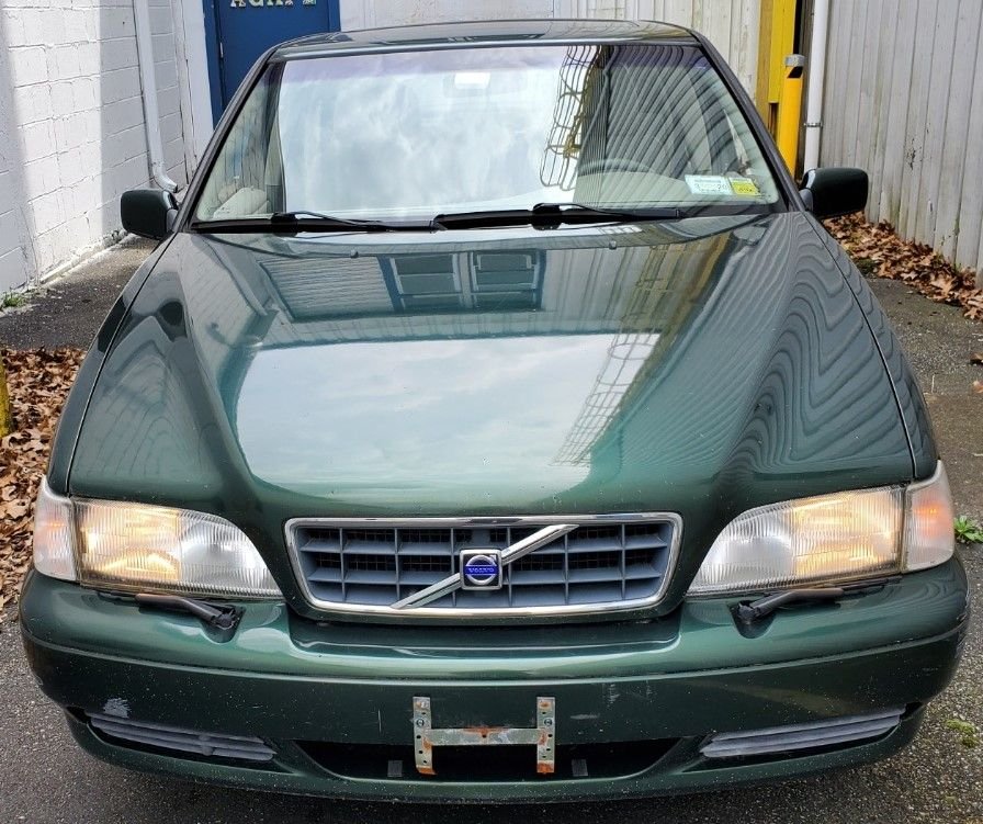 1999 Volvo S70 - 1999 Volvo S70 AWD - Used - VIN YV1LT56D8X2587584 - 126,670 Miles - 5 cyl - AWD - Automatic - Sedan - Other - Bethpage, NY 11714, United States