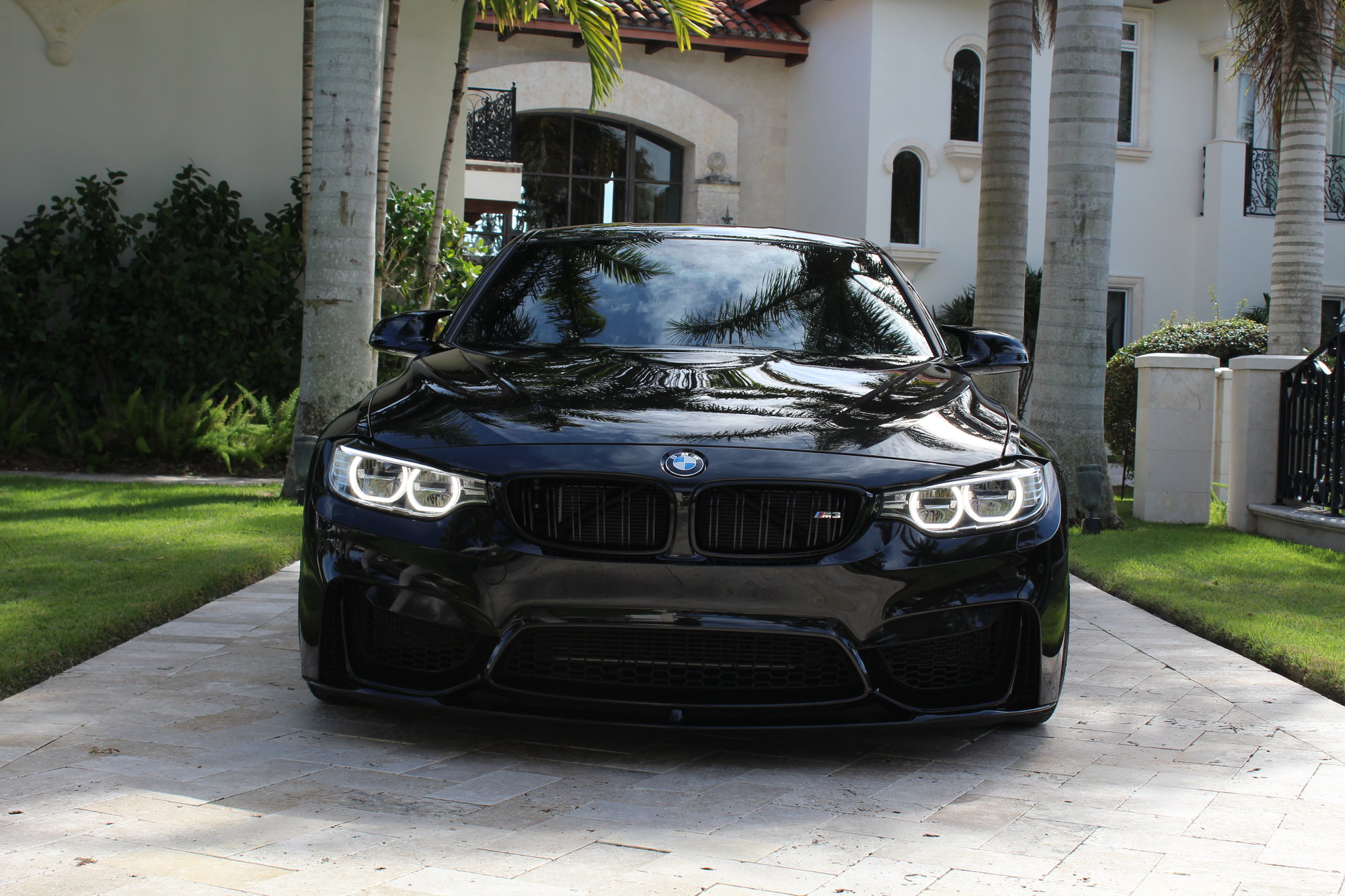 Lease a bmw m3 using current special offers, deals, and more. 
