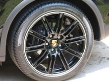 21" Cayenne Sports Edition Painted Black