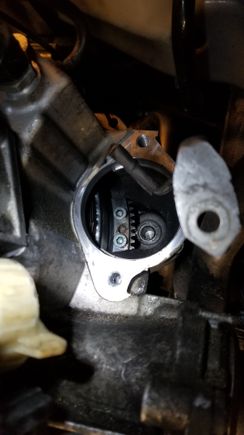 Rotate engine so bolts on toqure converter line up