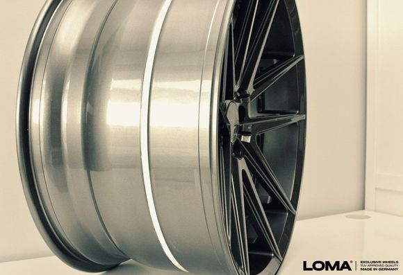 LOMA GT5.2 Superlight custom forged performance wheels.
Exklusive Alufelgen von LOMA.
Website English: www.lomawheels.com
Website German: www.lomawheels-germany.com