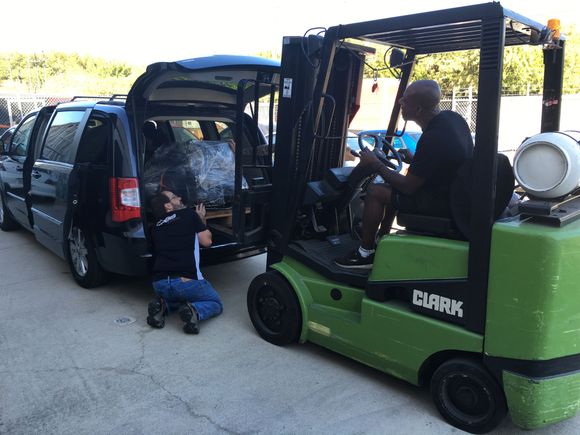 Loading the 997.1 full engine assembly into the Terminator.