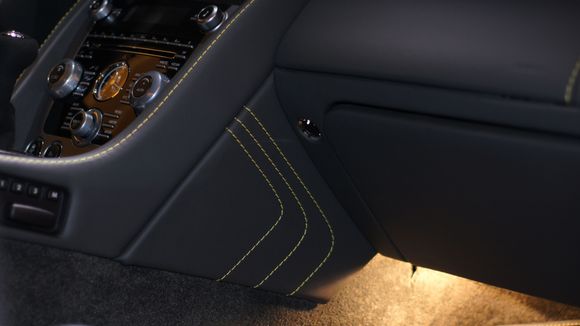 Glove Box glass switch installed.