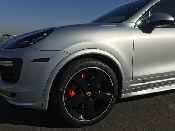 Here's mine plastidip sprayes in while on the car but masked off during application. Too easy to do. Matches the front aircraft scoop in texture. Looks factory