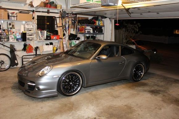911 C2 with 20" Work Brombacher wheels