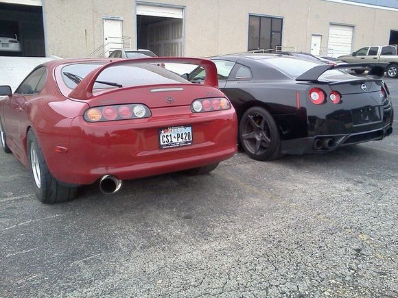 Roberto's GTR and Foowaz's Supra