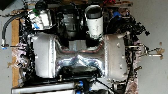 I was a little concerned about throttle body positioning with this setup, being that it's a very non-standard combination of parts I had my doubts that an off the shelf Y-Pipe would fit.