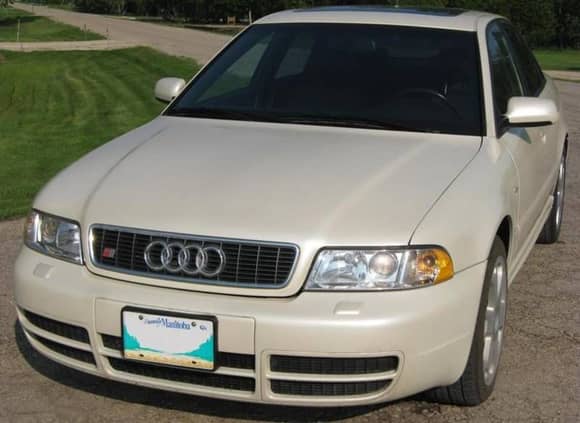 Pearl White B5 S4 in Summer!