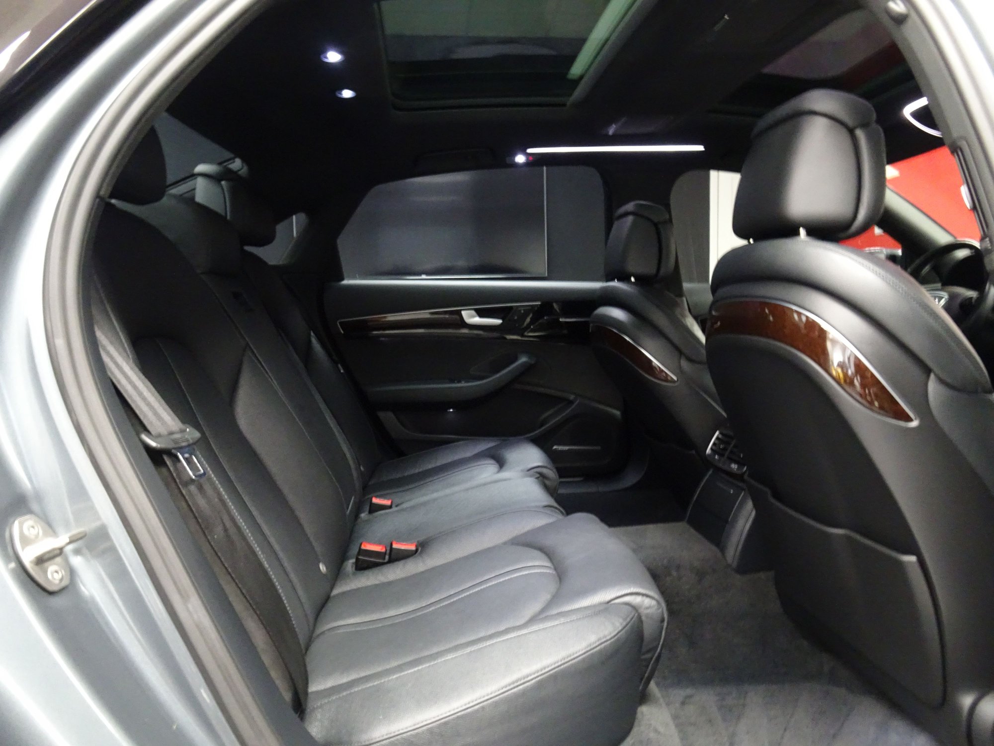 2017 Audi A8 Quattro - 2017 Audi A8 L 3.0T - Used - VIN WAU44AFD0HN001683 - 75,156 Miles - 6 cyl - AWD - Automatic - Sedan - Gray - Waterloo, IA 50701, United States