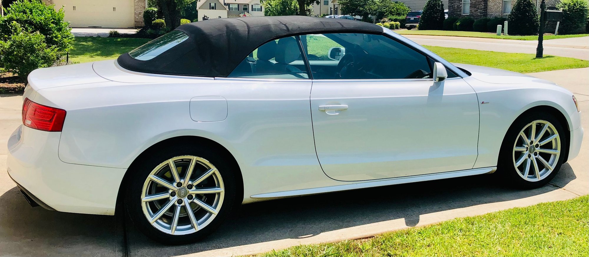 2016 Audi A5 Quattro - 2016 Audi A5 2.0T Quattro Premium Plus Cabriolet - Used - VIN WAUD2AFH6GN002201 - 131,261 Miles - 4 cyl - AWD - Automatic - Convertible - White - 29621, SC 29621, United States