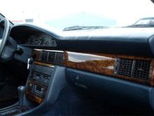 My 1990 Audi V8 dash - blue