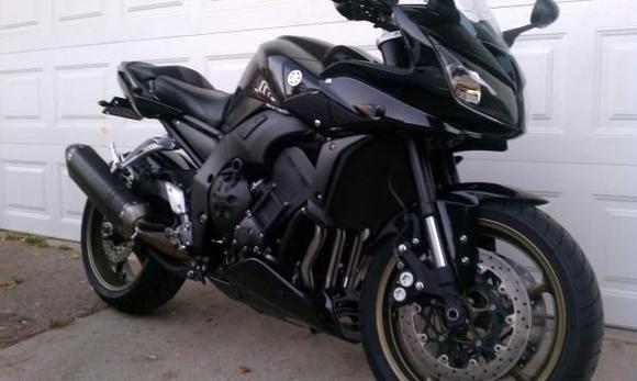 FZ 1000