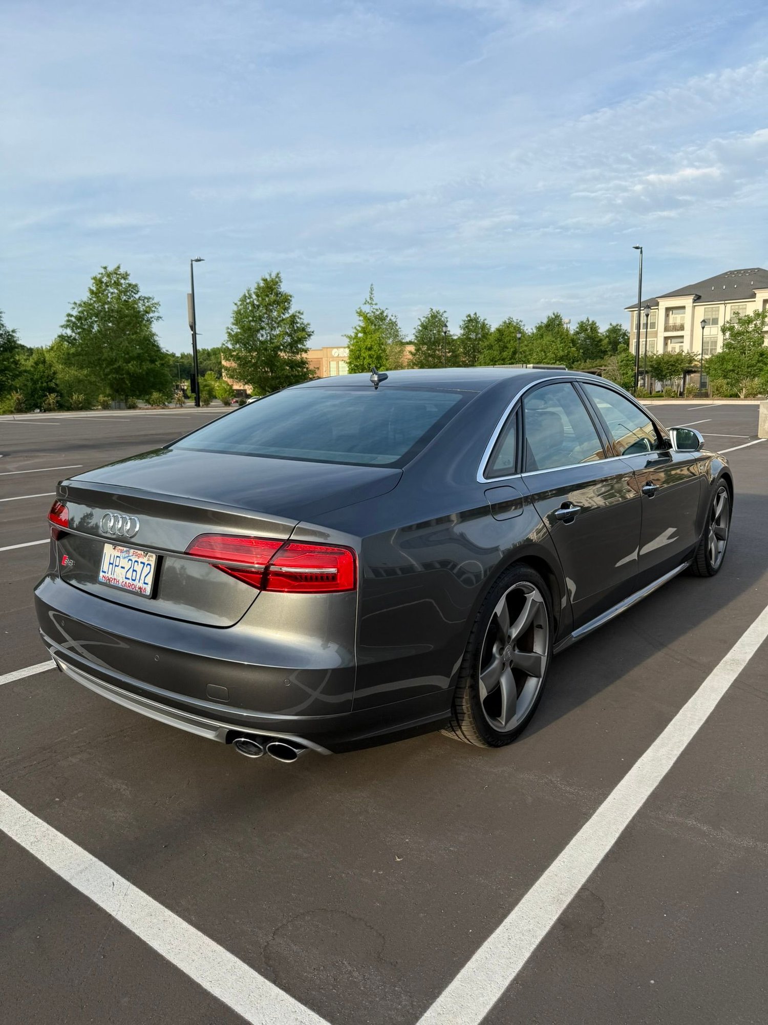 2015 Audi S8 - 2015 Audi S8 - gray - 60.000 mls - Used - VIN WAUK2AF02FN012954 - 59,500 Miles - 8 cyl - AWD - Automatic - Sedan - Gray - Charlotte, NC 28277, United States